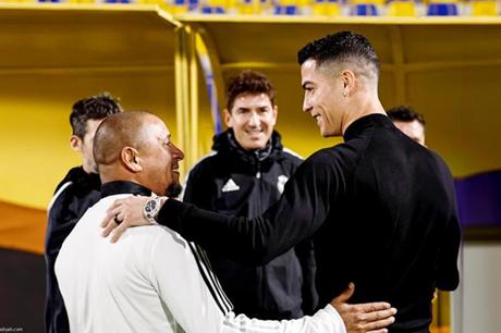 روبرتو كارلوس يوجه رسالة إلى رونالدو بشأن الاعتزال - ملاعب 