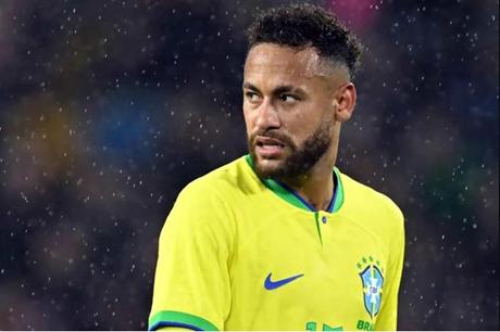 أنشيلوتي يضع شروطا حاسمة أمام نيمار قبل مونديال 2026 - ملاعب 