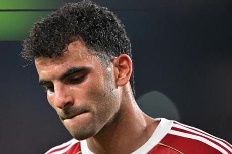 والــد زيــزو يرعــب اتحــاد الكــرة المــصري - ملاعب 