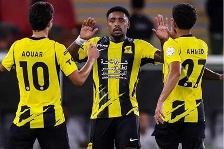 نجـــم منـــتخب المــغرب يصــدم الاتــحاد الســعودي - ملاعب 