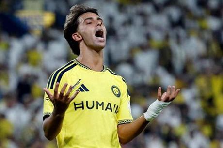 عاجل بالفيـــديو | "سأفضـــح الــدوري".. جـــواو فيــليكس يزلـزل الشــارع الريــاضي بتصــريح نــاري - ملاعب 