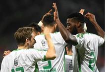 الأهلي-السعودي-يفوز-على-الوحدة-750x536