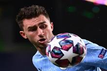 138-201732-a-fan-changing-aymric-laporte-name_700x400