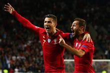 كريستيانو-رونالدو-وبيرناردو-سيلفا-مع-منتخب-البرتغال