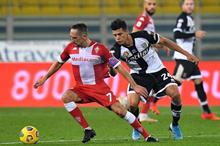 ribery.osorio.fiorentina.parma.2020.21.contrasto.1400x840