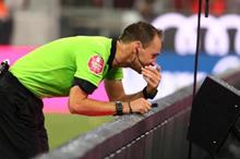 2018-11-15T065905Z_571252132_RC16E253FC60_RTRMADP_3_SOCCER-ASIANCUP-VAR