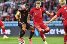 1254521-النرويج-ضد-هولندا