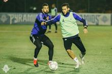 رمضان-صبحي-يمين-وعبد-الله-السعيد-لاعبا-نادي-بيراميدز-scaled