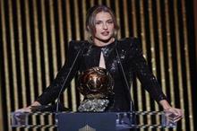 124-021534-alexia-putillas-barcelona-female-star_700x400