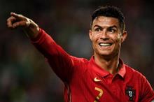 4435040-32BY369-highres