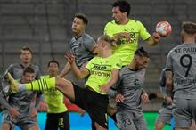 4115710-2022-01-18T202525Z_1052204842_UP1EI1I1KQCKD_RTRMADP_3_SOCCER-GERMANY-PAU-DOR-REPORT