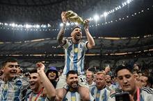 2JjBcYvr-LAST-MINIATURE-copy-537