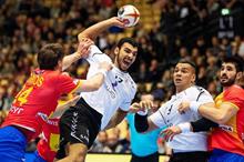 15976592251652926481