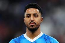 حالة-القلق-بين-الجماهير-بعد-تعرض-سالم-الدوسري-لإصابة-قوية-وكسور-في-الوجه-780x470