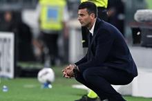 Head-coach-Thiago-Motta-of-Juventus-2