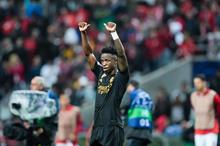 فينيسيوس-جونيور-4