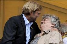 Jurgen-Klopp-and-mother-320x220