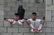 زياد-وحسين-عشيش-والتدريب-على-سطح-المنزل