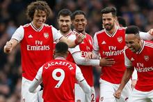 arsenal-celebrating-alexandre-lacazette_1wd7bt4pfiq47103sdfnbltb5k