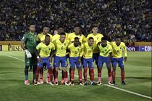 1280px-ECUADOR_VS_ARGENTINA_(37593214472)