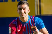 تقديم لاعب برشلونة الجديد فيران توريس