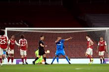 1027880-آرسنال-ضد-أولمبياكوس-(2)