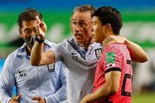 Paulo-Bento---Korea-Republic-head-coach---AFC-ASIAN-QUALIFIERS---Match