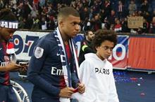 730x480-img-91053-kylian-mbappe-bersama-adiknya-ethan-mbappe-twitteratbrfootball