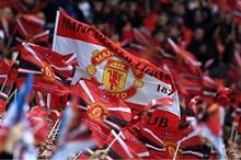98-144830-manchester-united-fans-team-training_700x400