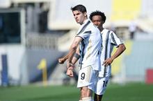 UUKaCp4AB2195F-E1D4-4B4B-8A1B-8CAC5B4F4E35