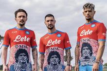 Napoli-Maradona-red-shirt