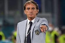 100-103520-italy-euro-2020-mancini-suit-world-cup-82_700x400