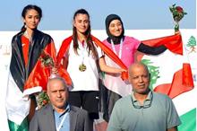 09815bbdd2645763bca4a3d2dea824f2