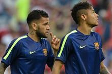 dani-alves-neymar-fc-barcelona-bayern-munchen-champions-league-05122015_kbazo4e37aic1s6lpluyni438
