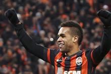 236227-Alex-Teixeira33